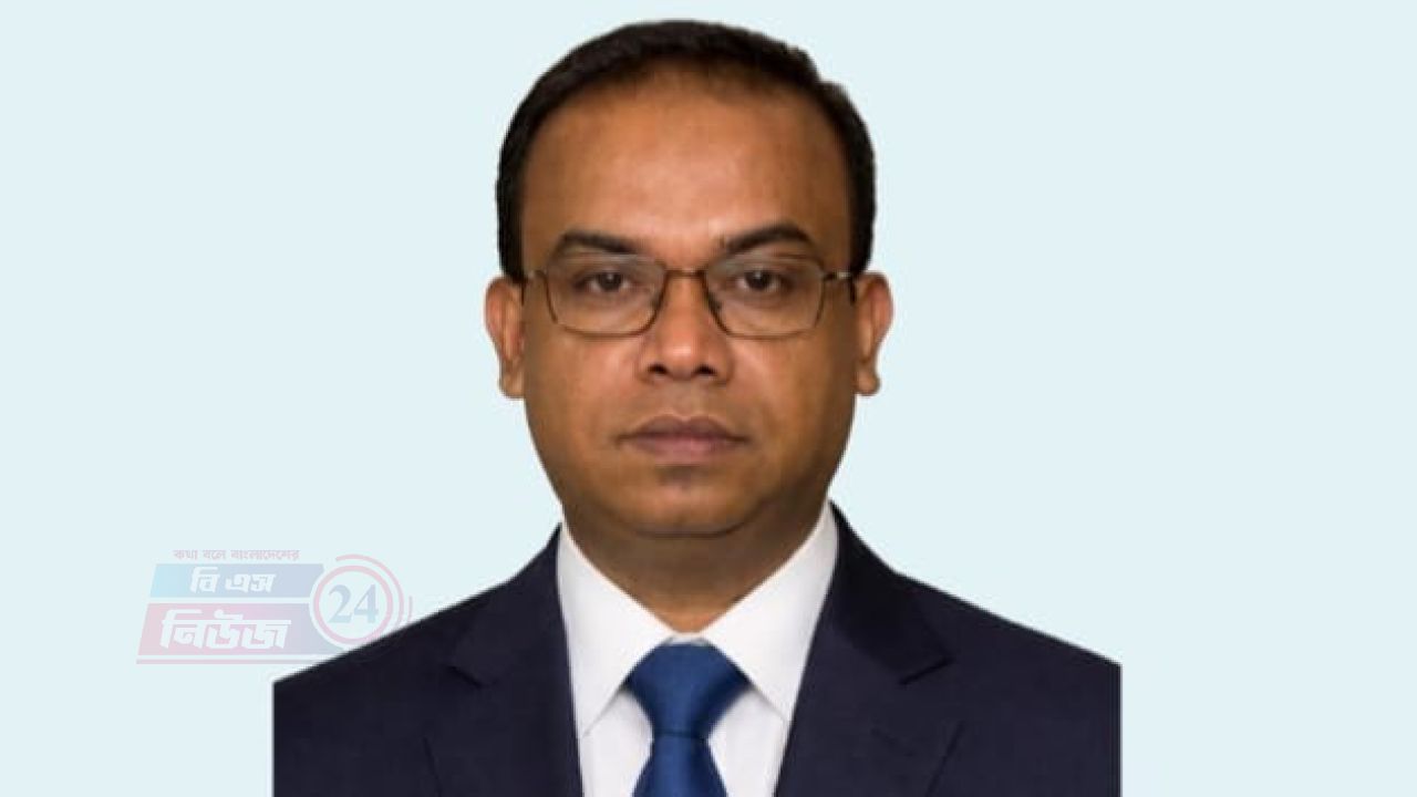ফেনীর নতুন জেলা প্রশাসক মাহবুবউল করিম