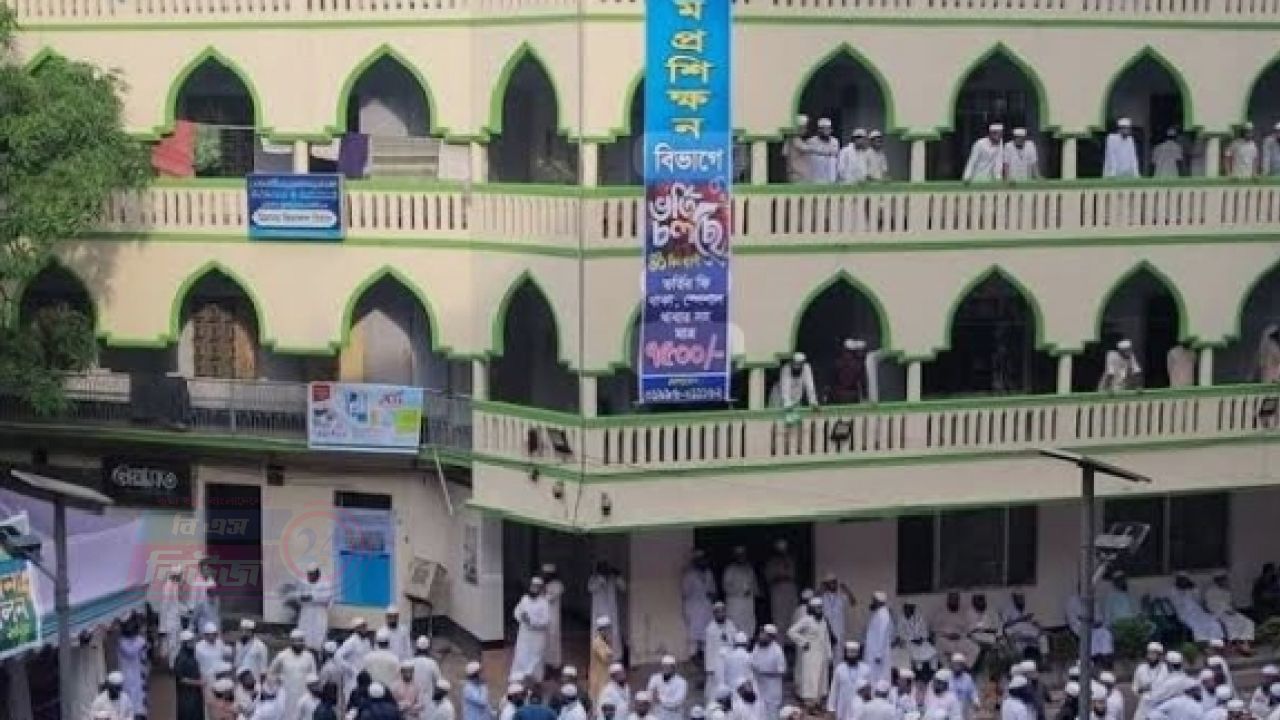 দেশের সব মাদ্রাসাকে সরকারি পর্যবেক্ষণের আওতায় আনার উদ্যোগ, ববি হাজ্জাজ