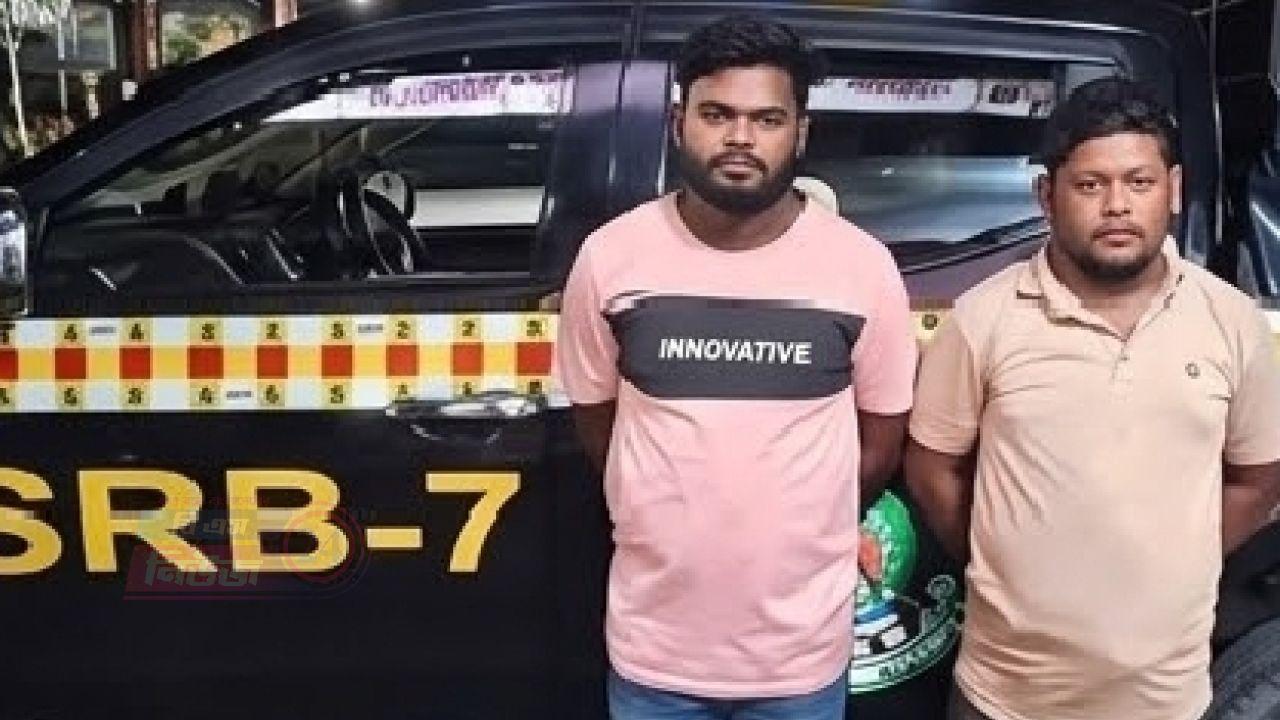 খুলশীতে ৬ কেজি গাঁজা ও বিদেশি হুইস্কিসহ আটক ২, জব্দ মোটরসাইকেল